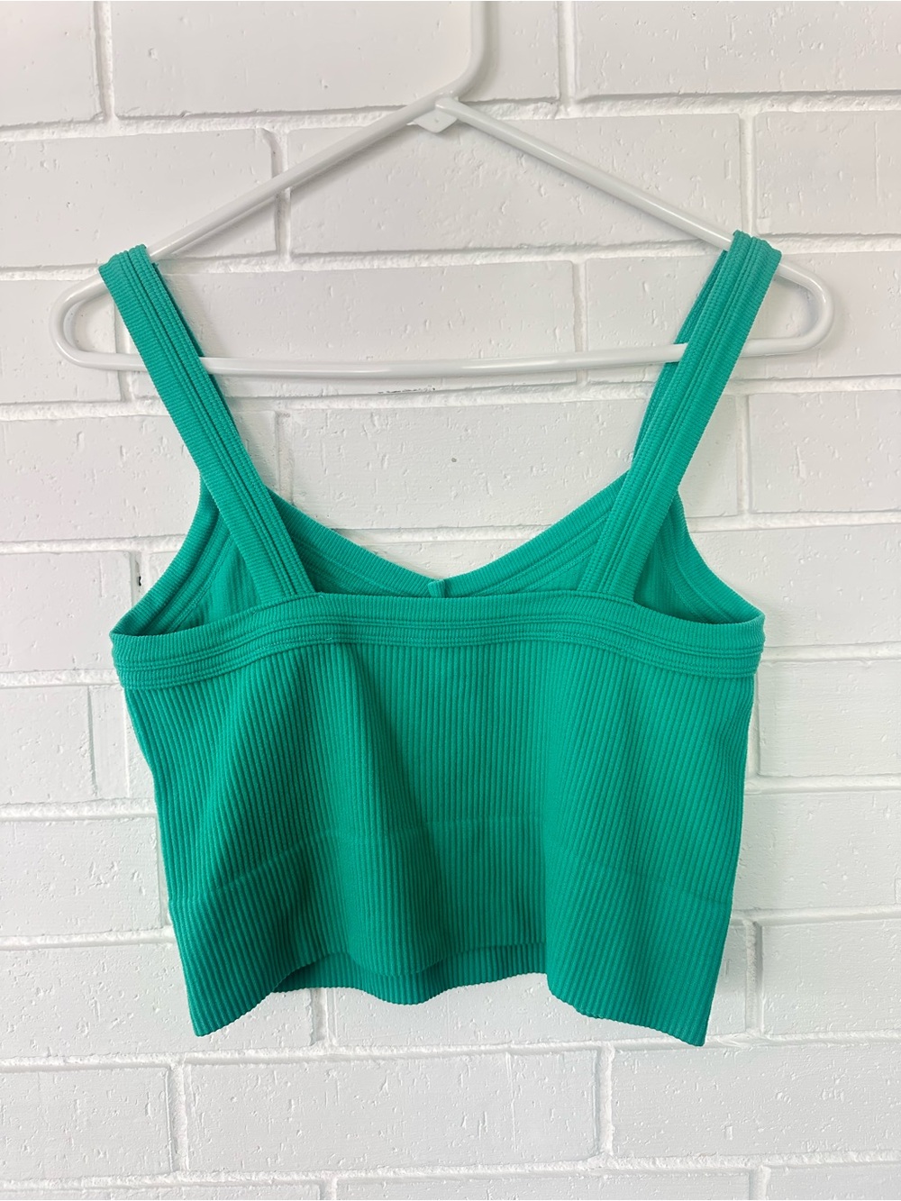 Green Ribbed Crop Tank Top - Picture 3 of 4